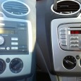 This is just a quick guide, after being asked by email, on the parts needed to fit a Ford Focus MK2.5 facelift (oval / rounded) stereo into a pre-facelift Focus...