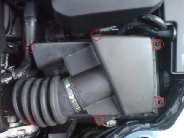 Ford Focus Airbox Remova Screws