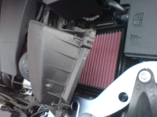 Replace Ford Focus Air Filter With K&N Re-Usable