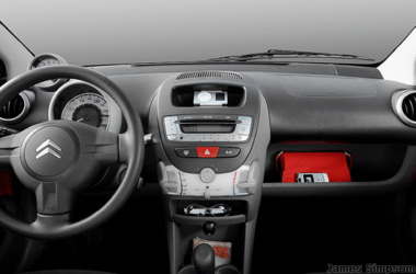 Citroen C1 (2005-) Stereo Removal 18 Citroen C1 Interior Stereo