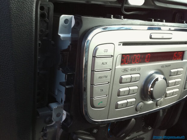 How to remove cd player from 2003 ford focus #2