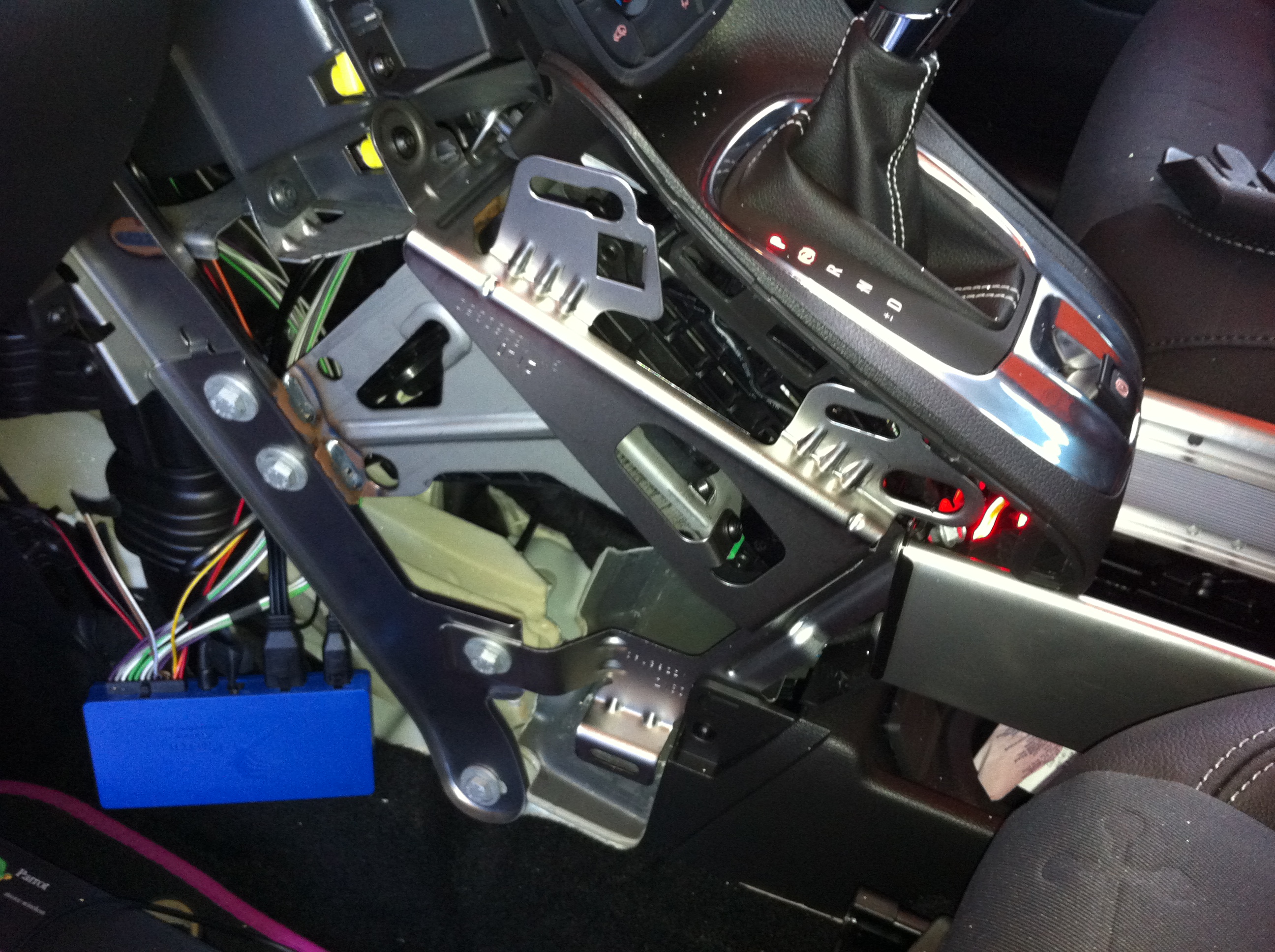 Vauxhall/Opel Meriva (2010-) Stereo Removal 9 Vauxhall/Opel Meriva (2010-) Stereo Removal IMG 0702