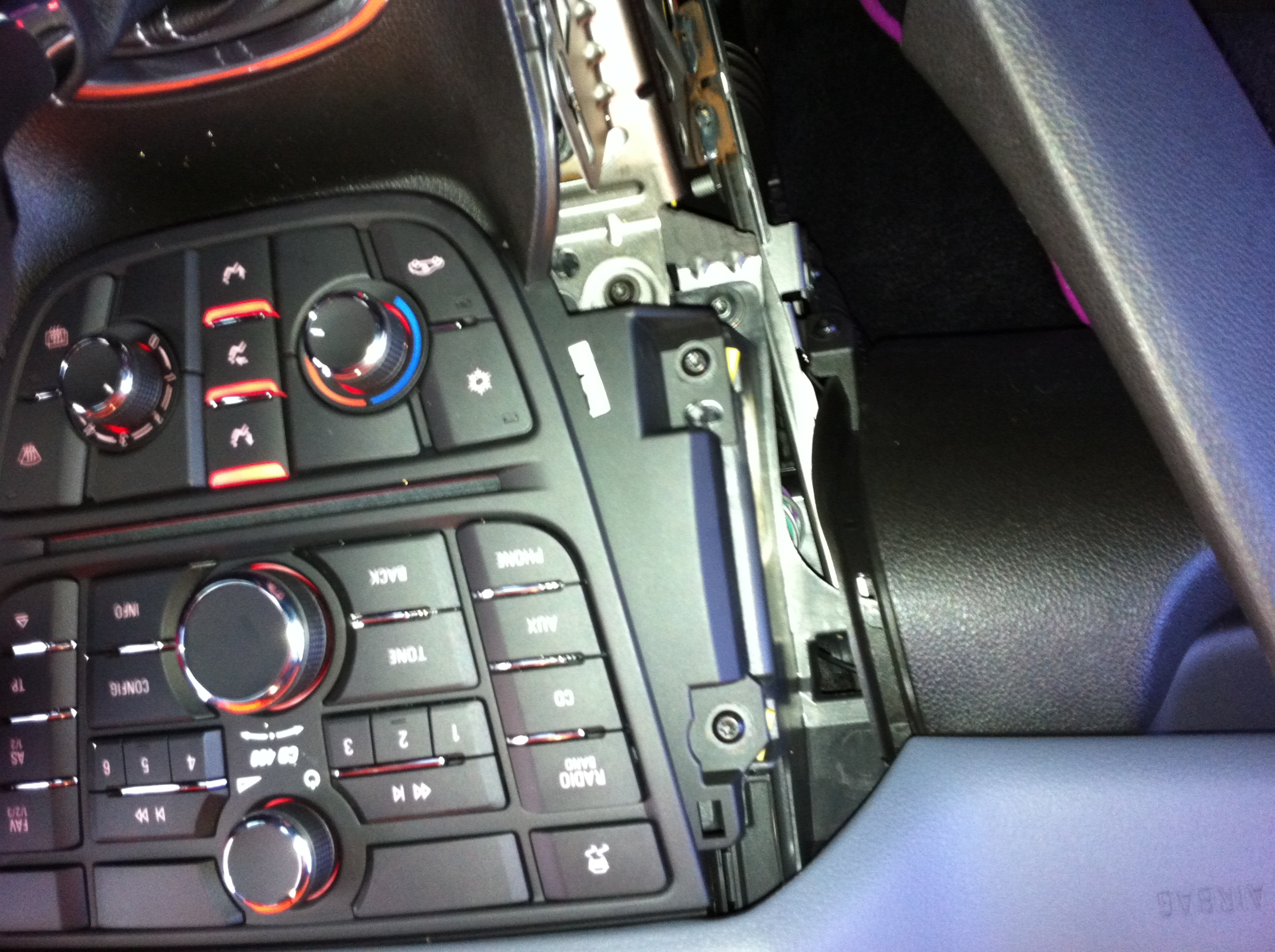 Vauxhall/Opel Meriva (2010-) Stereo Removal 10 Vauxhall/Opel Meriva (2010-) Stereo Removal IMG 0703
