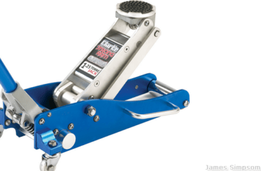 Clarke CTJ1250A Low Entry Trolley Jack 33 Clarke CTJ1250 Trolley Jack Blue and Silver