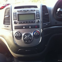 1-resize Hyundai Santa Fe (2007-) Stereo Removal 1 resize