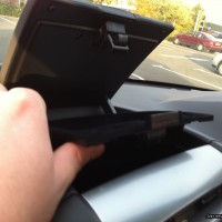 3 Hyundai Santa Fe (2007-) Stereo Removal 3