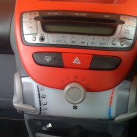 Citroen C2 Stereo Citroen C1 (2005-) Stereo Removal IMG 0376