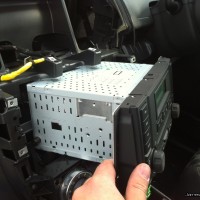 Land Rover Freelander 2 (2007-) Stereo Removal 16 IMG_0218