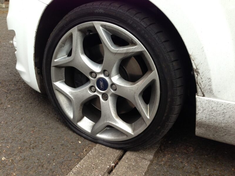 Puncture Repair Kits (Don't Use) - No Spare Wheel? 4 Ford Focus Puncture