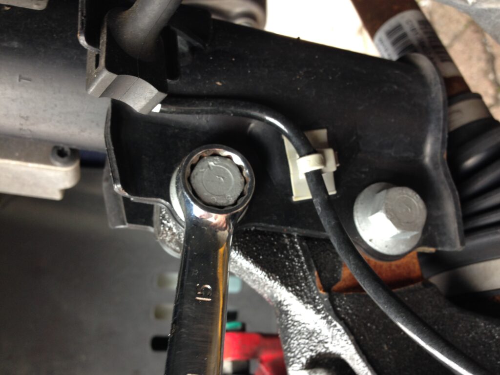 How To Lower Ford Fiesta ST MK7.5 (2013-Present) 8 Ford Fiesta ST Strut Bolts