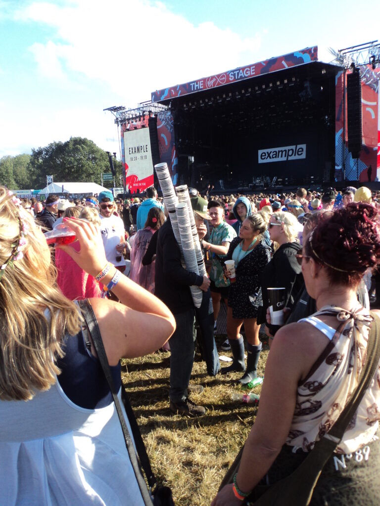 V Festival 2014 (Example Highlights) 6 V Festival 2014 - Example