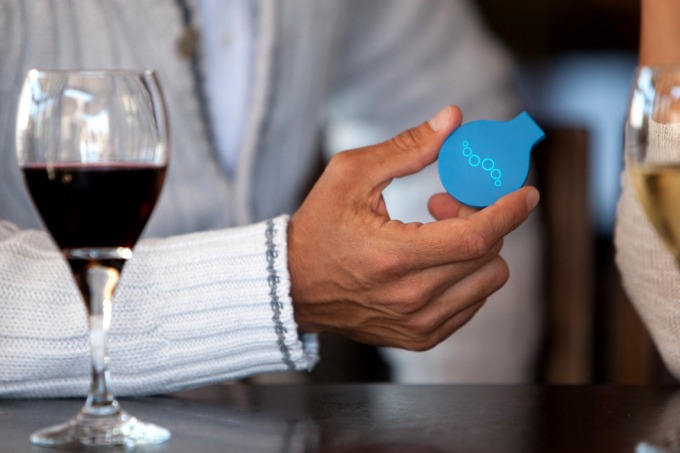 Breeze - Smartphone Enabled Breathalyser 4 Breeze breathalyser