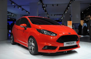 5 Hot Hatchbacks You'll Instantly Fall In Love With 14 Ford Fiesta ST