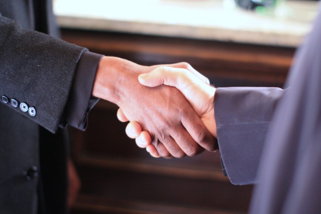 Top Tips For Buying Your Next Used Car 5 Handshake