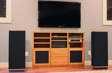 A Quick Guide To Wall-Mounting A Flat-Screen TV 16 Wall Mounted TV