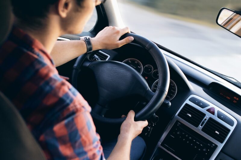 Simple Tricks To Save You Money On Your Car Expenses 4 Simple Tricks To Save You Money On Your Car Expenses elWgAAAABJRU5ErkJggg==
