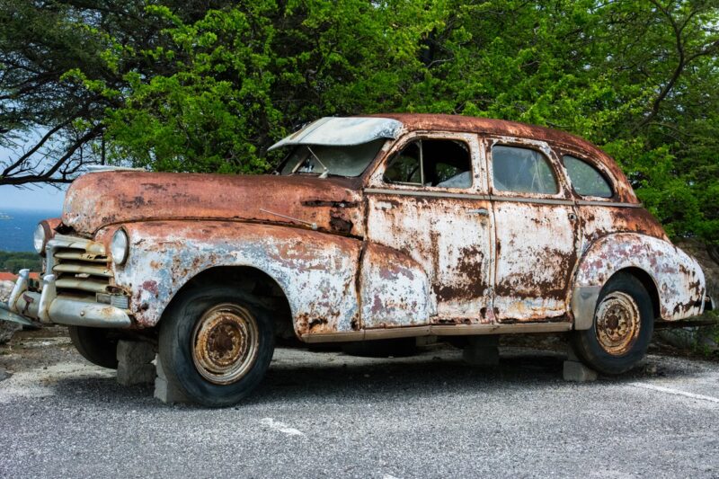 How to look after your car and make it last longer 4 Broken Vintage Car