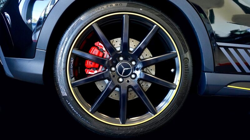 Cleaning Your Car's Wheels and Tyres 4 Alloy Wheels