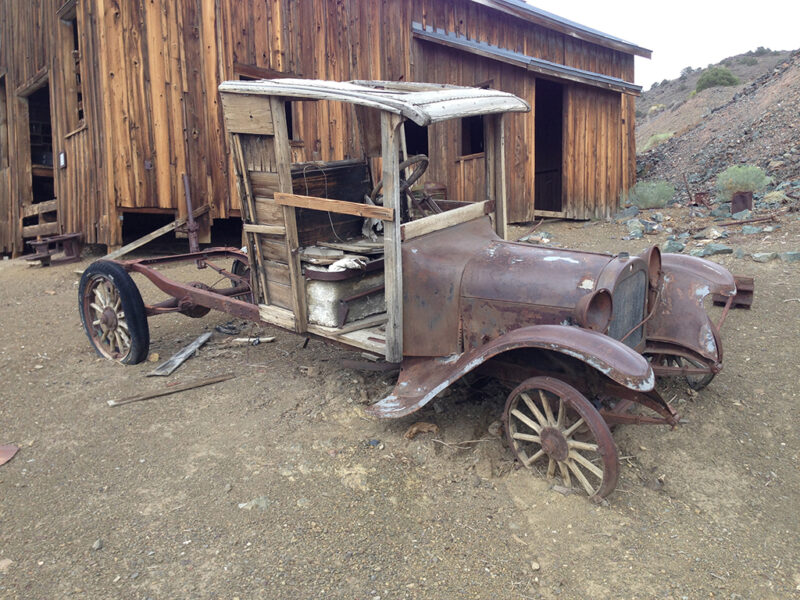 Here's Why You Should Let Your Old Car Go And Buy A New One 4 Old Car