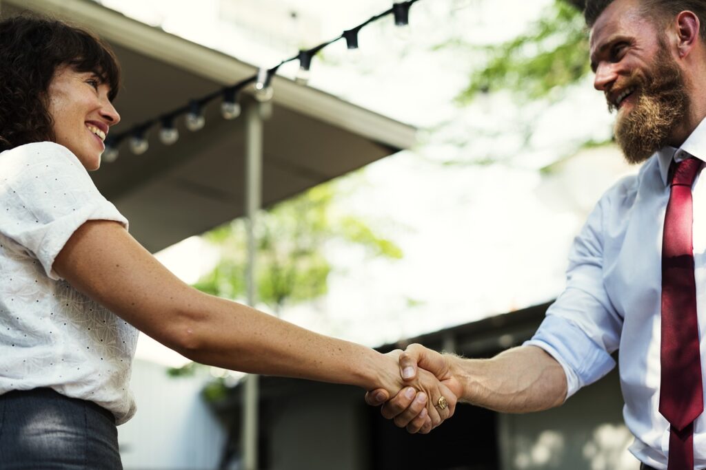 Time To Buy Your Dream Car: Top Tips For Saving and Financing 6 Time To Buy Your Dream Car: Top Tips For Saving and Financing business 2703167 1280