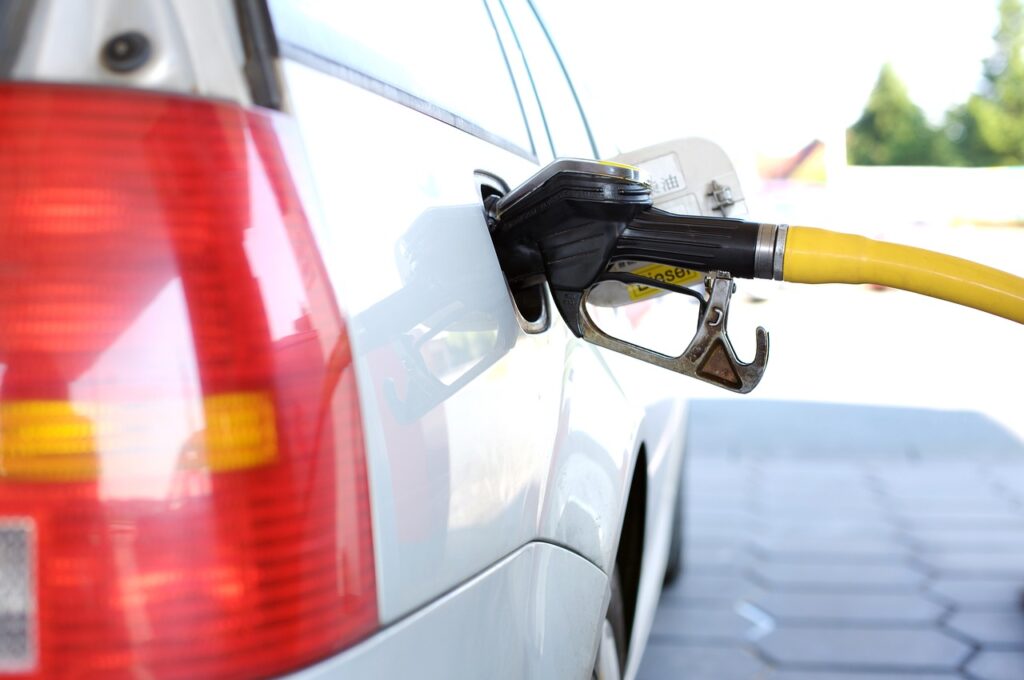 Financial Considerations For A Vehicle Swap 5 Financial Considerations For A Vehicle Swap refuel 2157211 1280