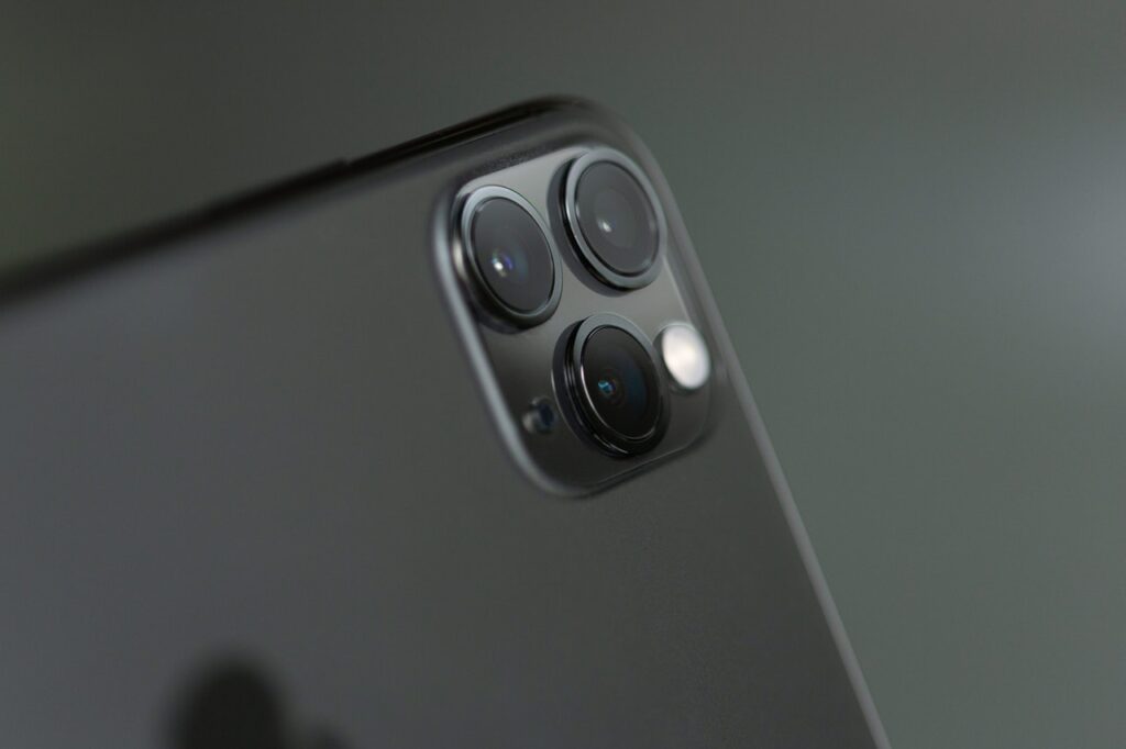 The Top Smartphone Features To Look Out For In 2020 5 Phone Multiple Cameras