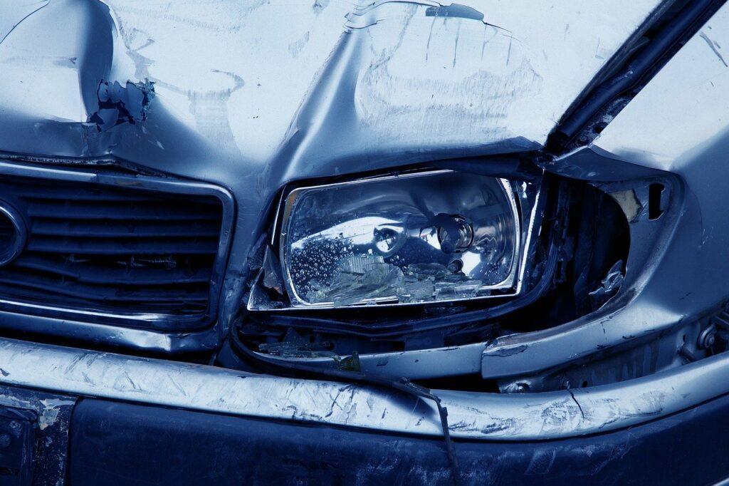 Mind The Gap: 4 Reasons To Consider Buying Gap Insurance 5 Car Crash