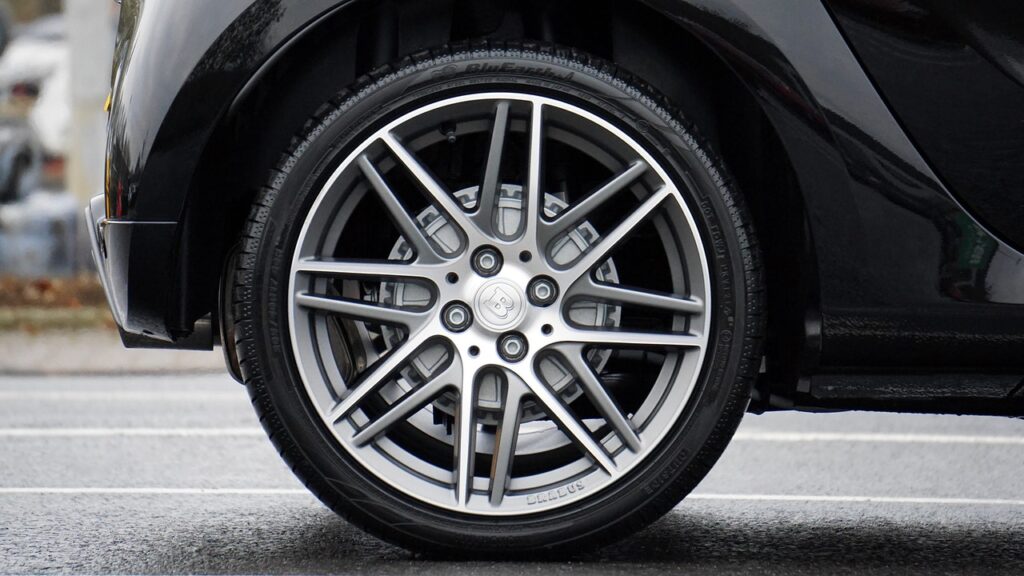 Keeping Your Car in Top Condition When You Drive a Lot 5 Keeping Your Car in Top Condition When You Drive a Lot keep your tyres inflated
