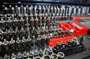 How to Keep Your Tools Safe and Protected 16 Stop Tools Stolen