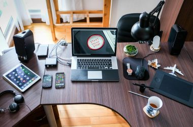 Upgrade Your Tech: When to Keep, Trade, or Sell Your Gadgets 22 Upgrade Your Tech: When to Keep, Trade, or Sell Your Gadgets aAAH7Vn1zAAAAAElFTkSuQmCC