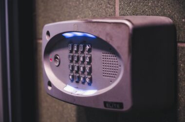 Is Your Business An Easy Target For Burglars? 8 Is Your Business An Easy Target For Burglars? aAAH7Vn1zAAAAAElFTkSuQmCC