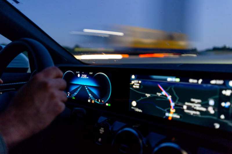 How Technology Is Shaping the Future of Driving 4 How Technology Is Shaping the Future of Driving